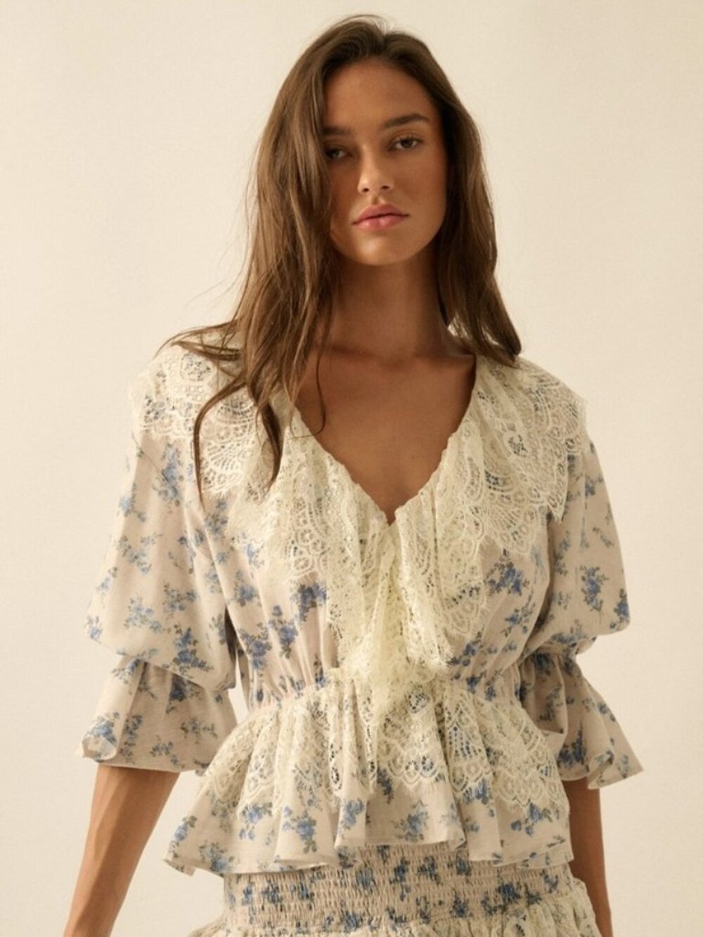 Floral Lace-Trim Ruffled V-Neck Peplum Top